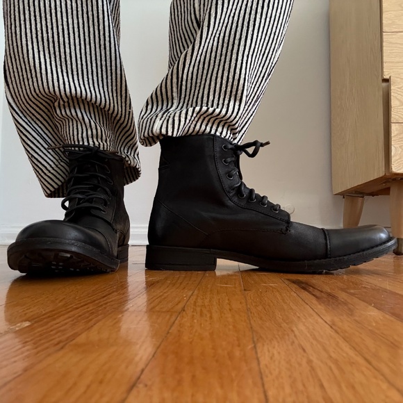 Men’s Levis Black Leather Tie Up Boots - size 10 - Picture 7 of 9
